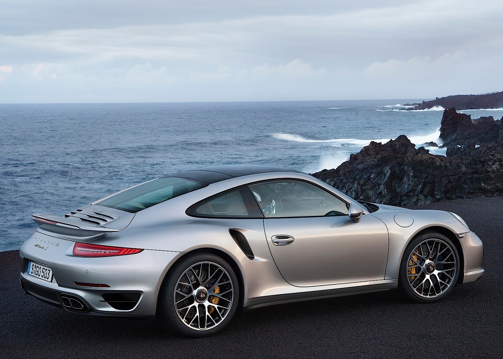 Porsche 911 Turbo S photo 31