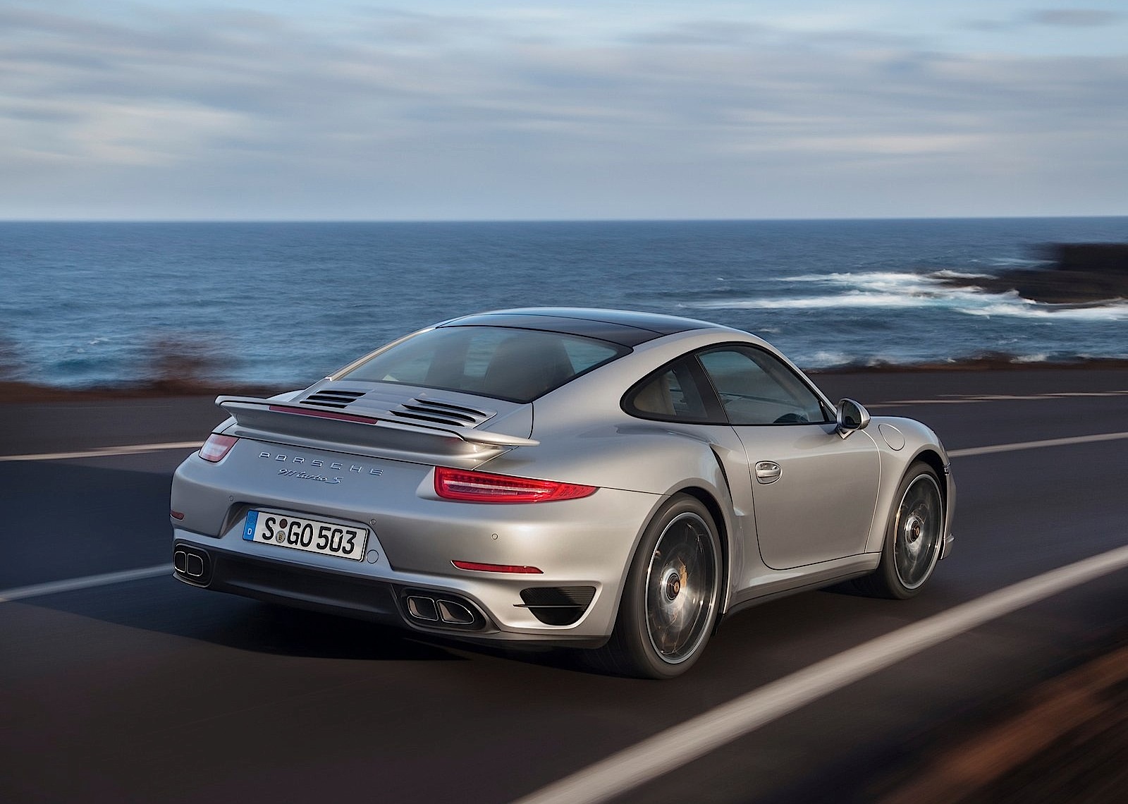 Porsche 911 Turbo S photo 32