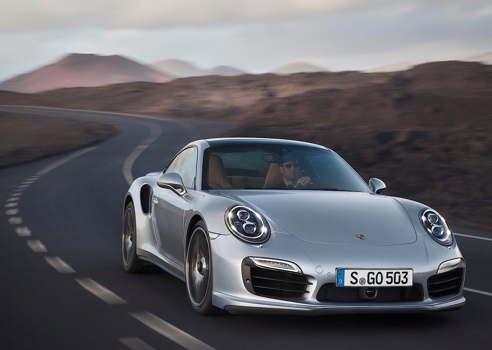 Porsche 911 Turbo S photo 37