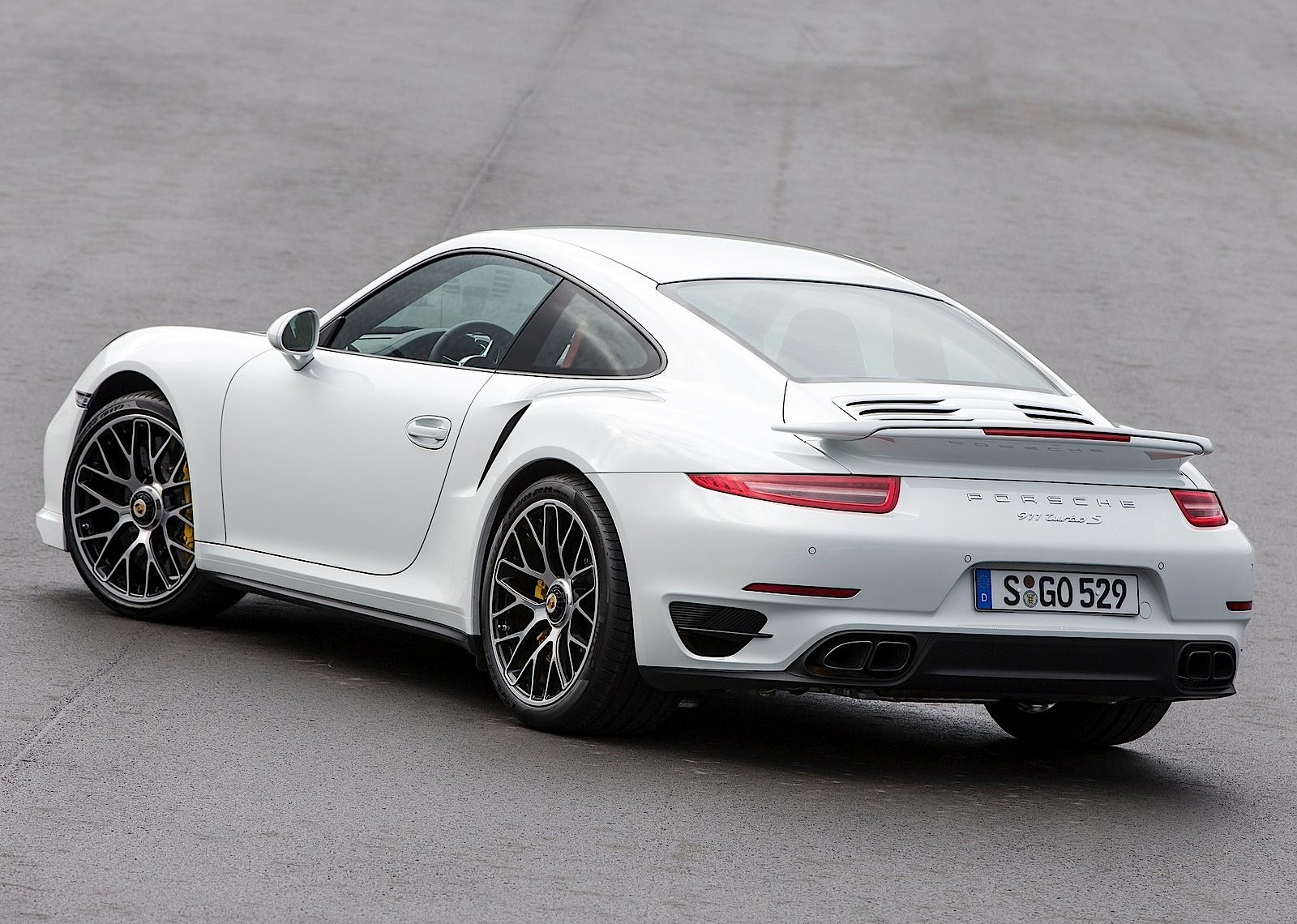 Porsche 911 Turbo S photo 43