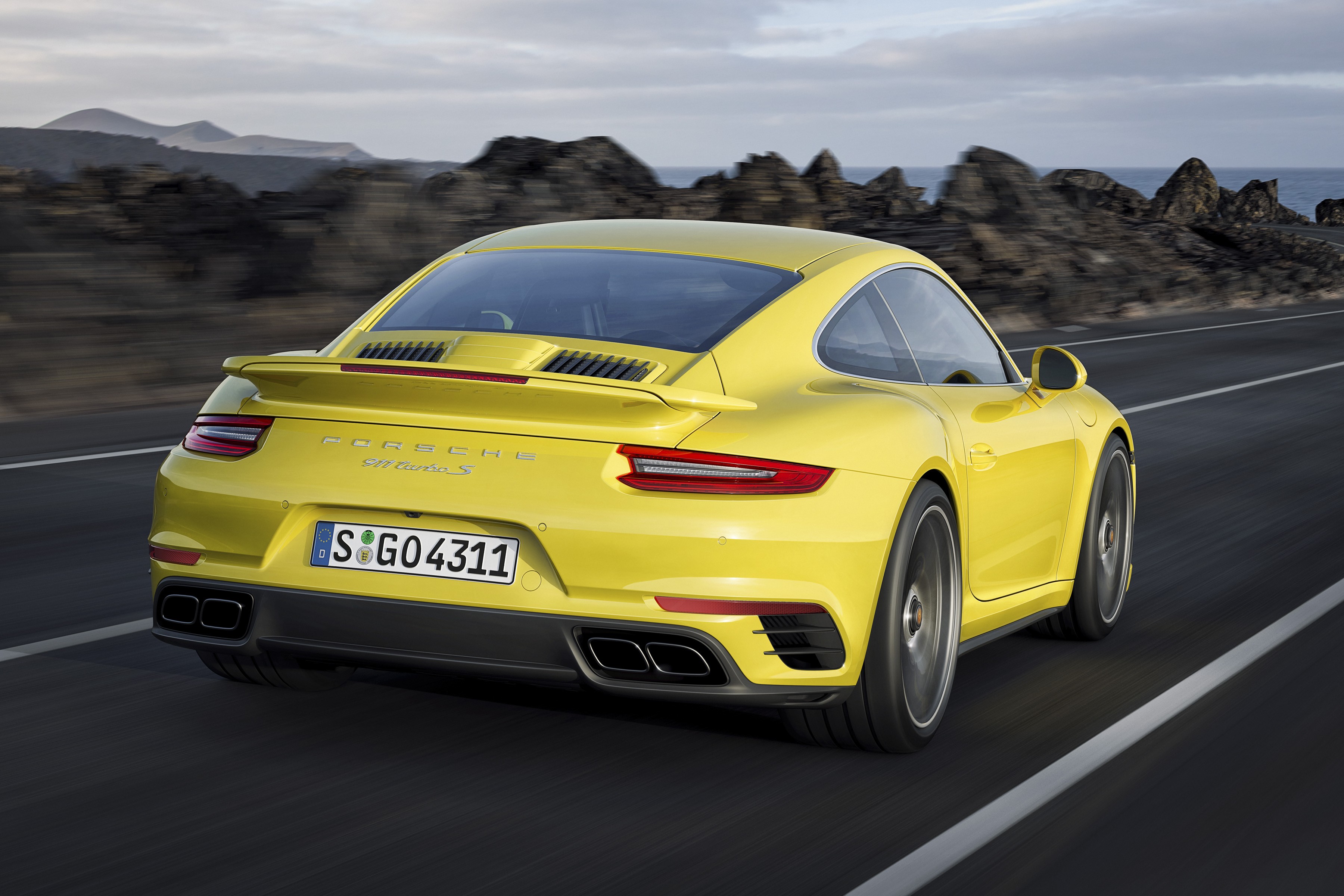 Porsche 911 Turbo S photo 16