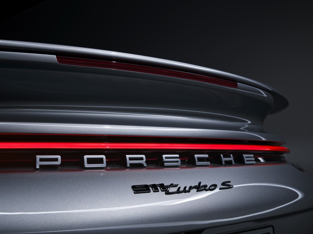 Porsche 911 Turbo S photo 17