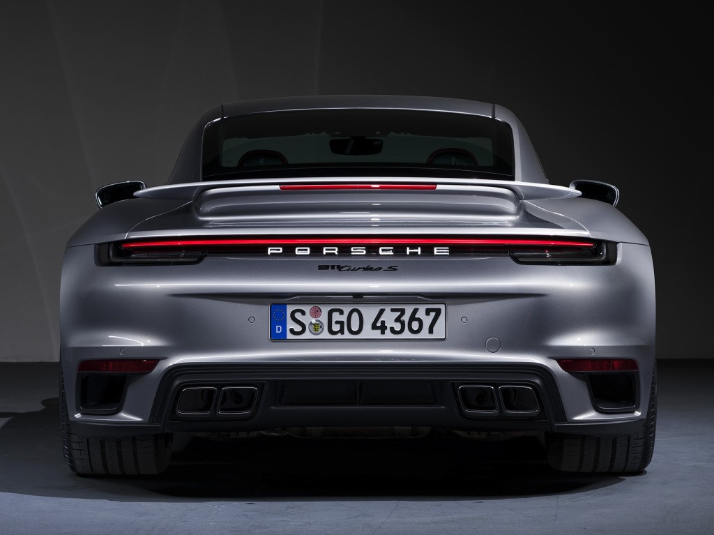 Porsche 911 Turbo S photo 22