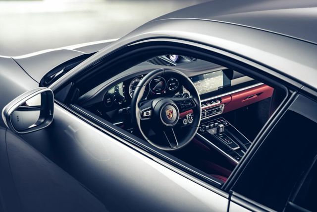 Porsche 911 Turbo S photo 35