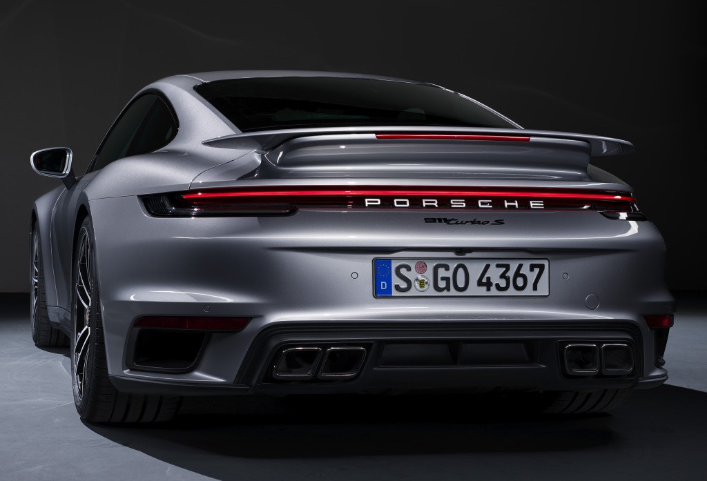 Porsche 911 Turbo S photo 30
