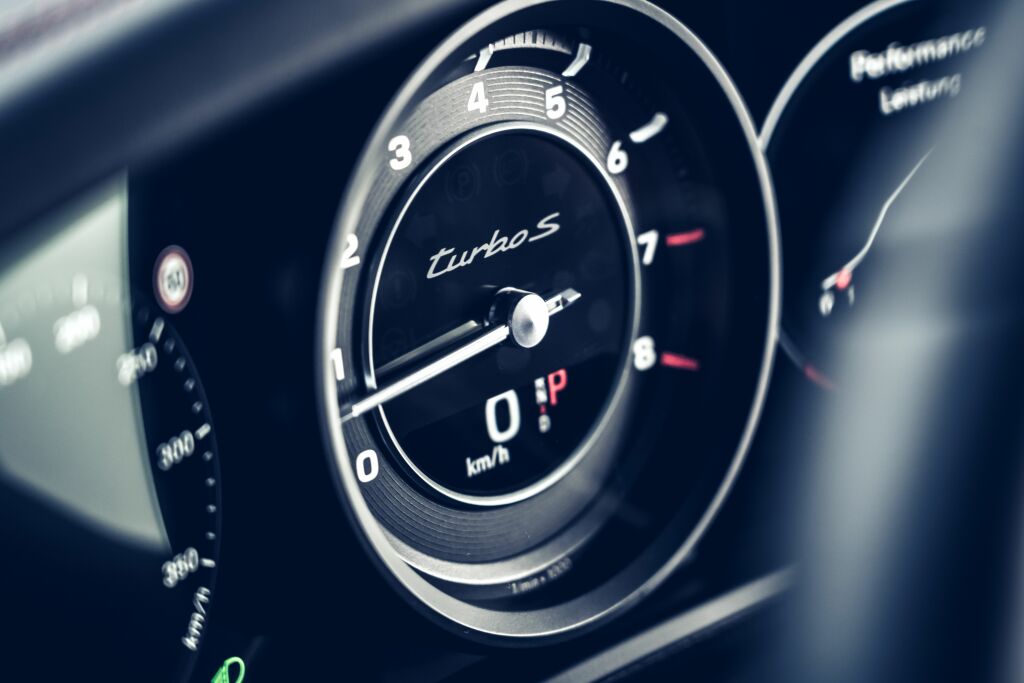 Porsche 911 Turbo S photo 37