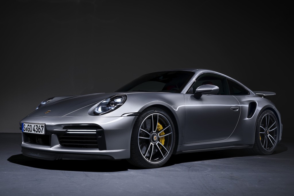 Porsche 911 Turbo S photo 2