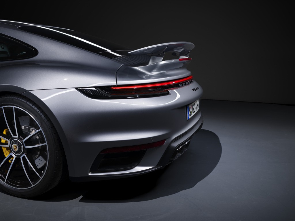 Porsche 911 Turbo S photo 3