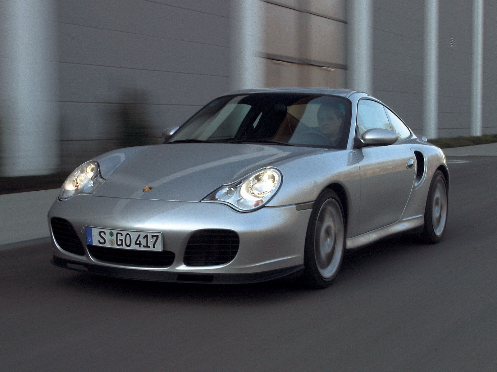 Porsche 911 Turbo S photo 5