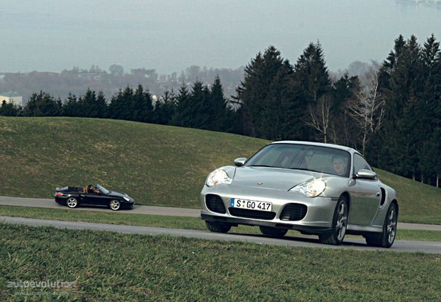 PORSCHE 911 Turbo S