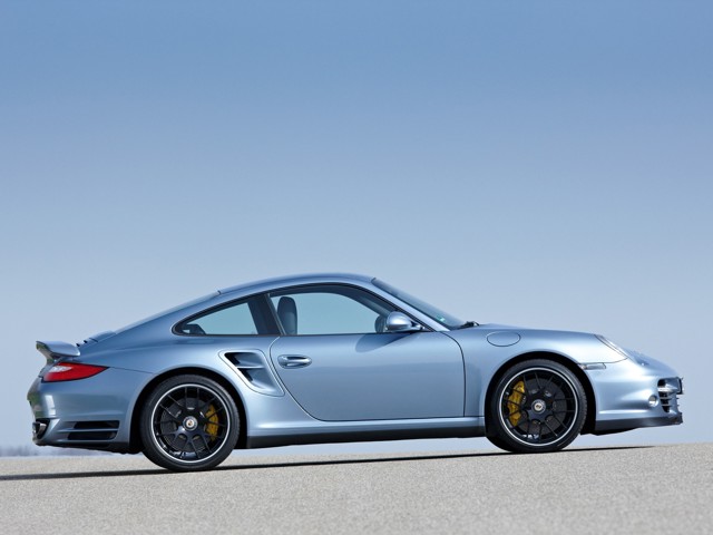 Porsche 911 Turbo S photo 17