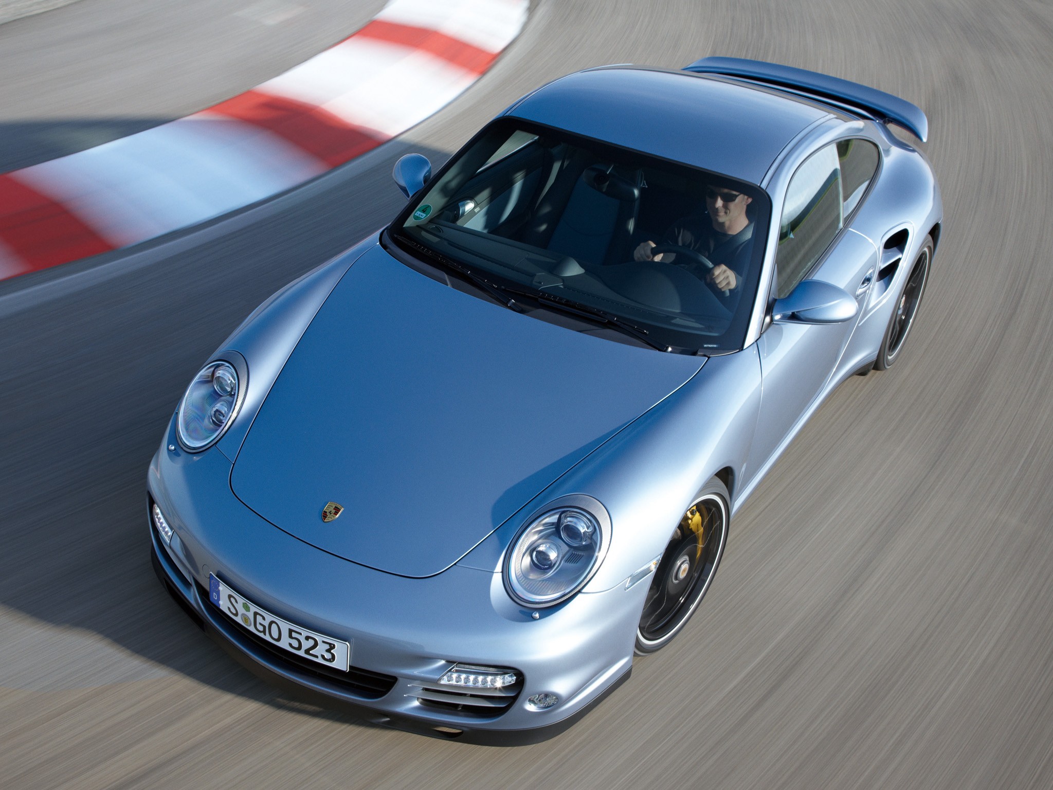 Porsche 911 Turbo S photo 19