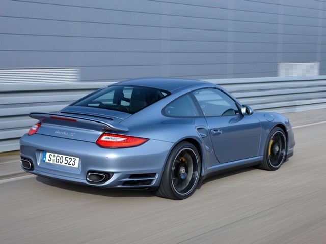 Porsche 911 Turbo S photo 29