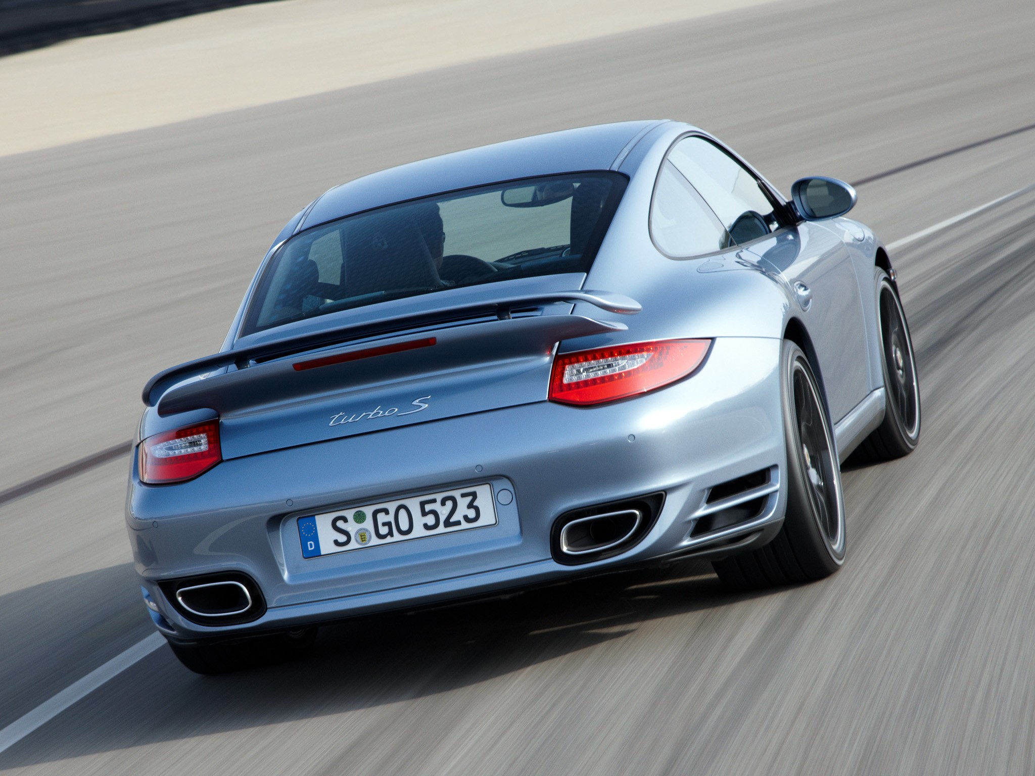 Porsche 911 Turbo S photo 31