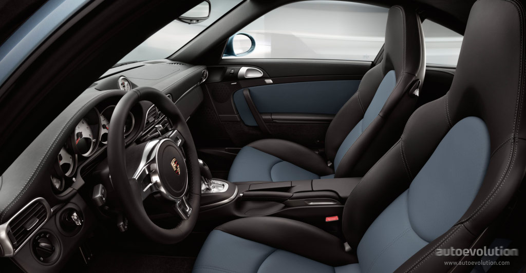 Porsche 911 Turbo S photo 35