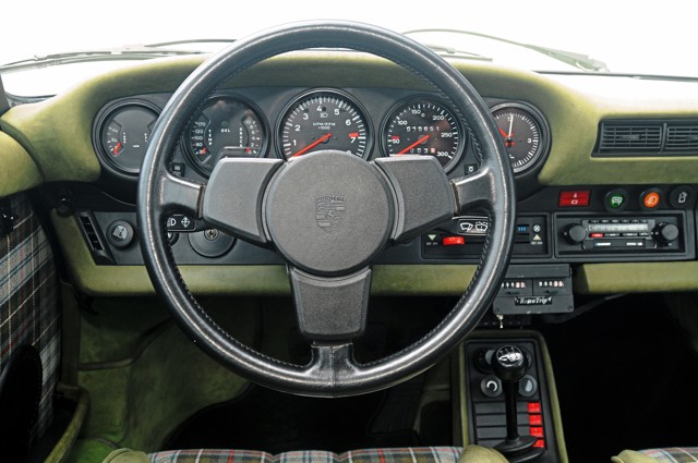 Porsche 911 Turbo photo 57