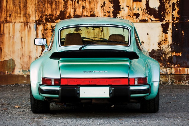 Porsche 911 Turbo photo 17