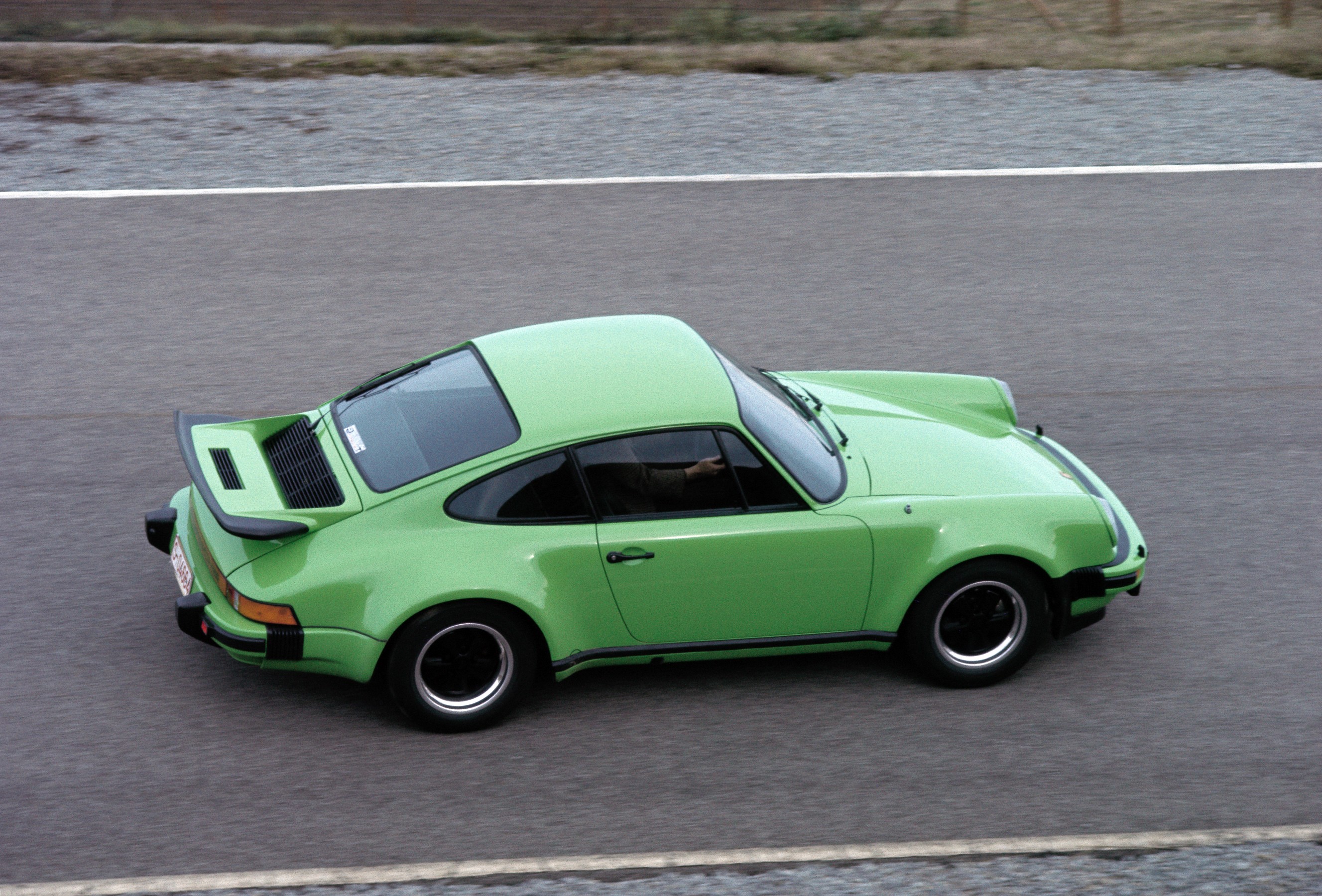 Porsche 911 Turbo photo 43