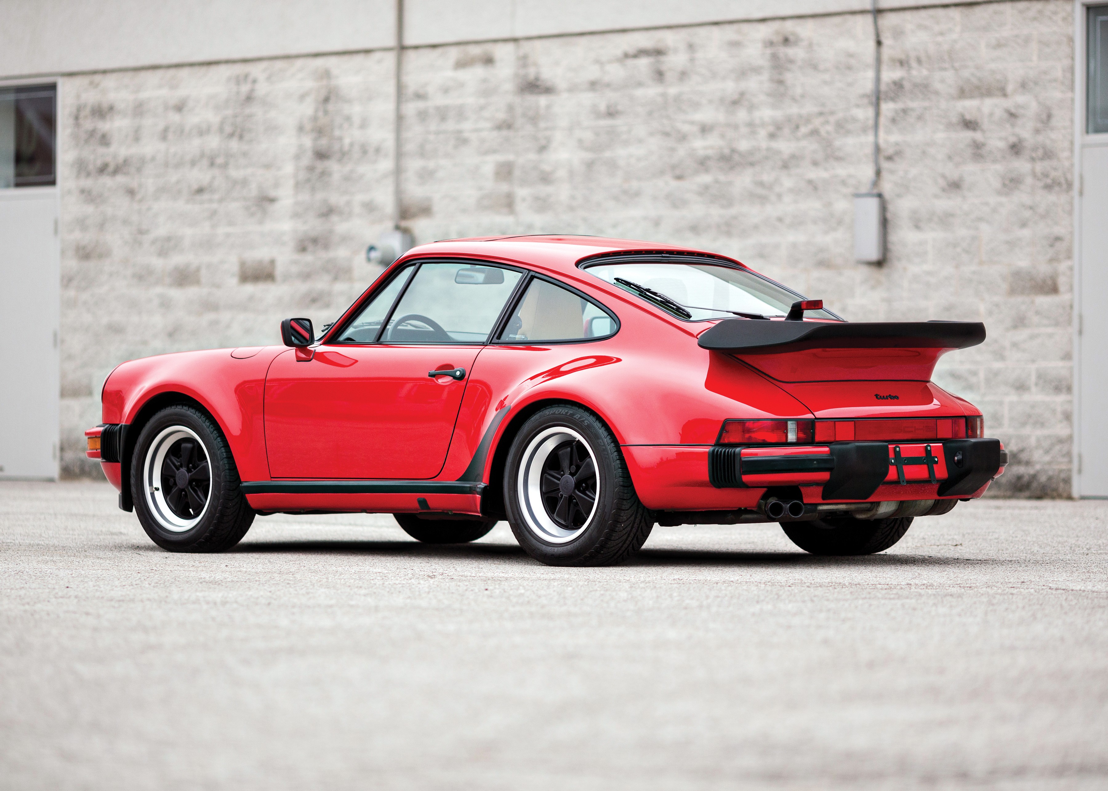 Porsche 911 Turbo photo 14