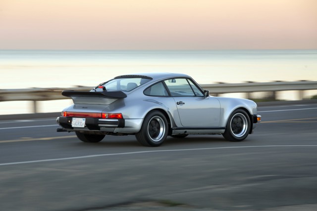 Porsche 911 Turbo photo 22