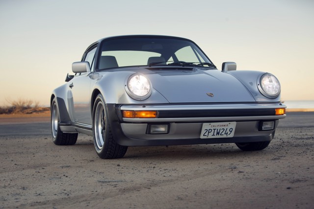 Porsche 911 Turbo photo 23