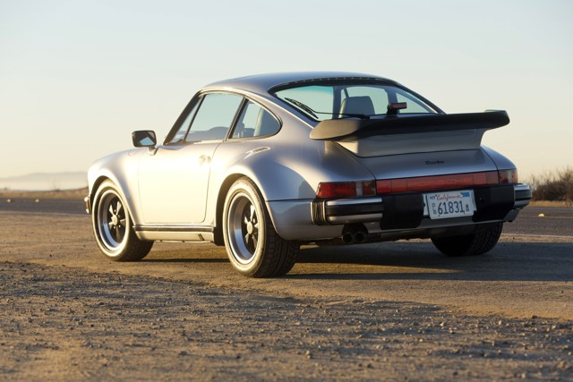 Porsche 911 Turbo photo 29
