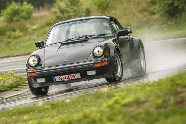 Porsche 911 Turbo photo 53