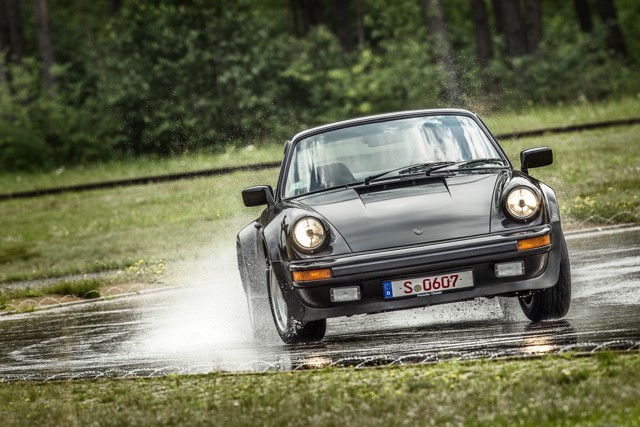 Porsche 911 Turbo photo 54