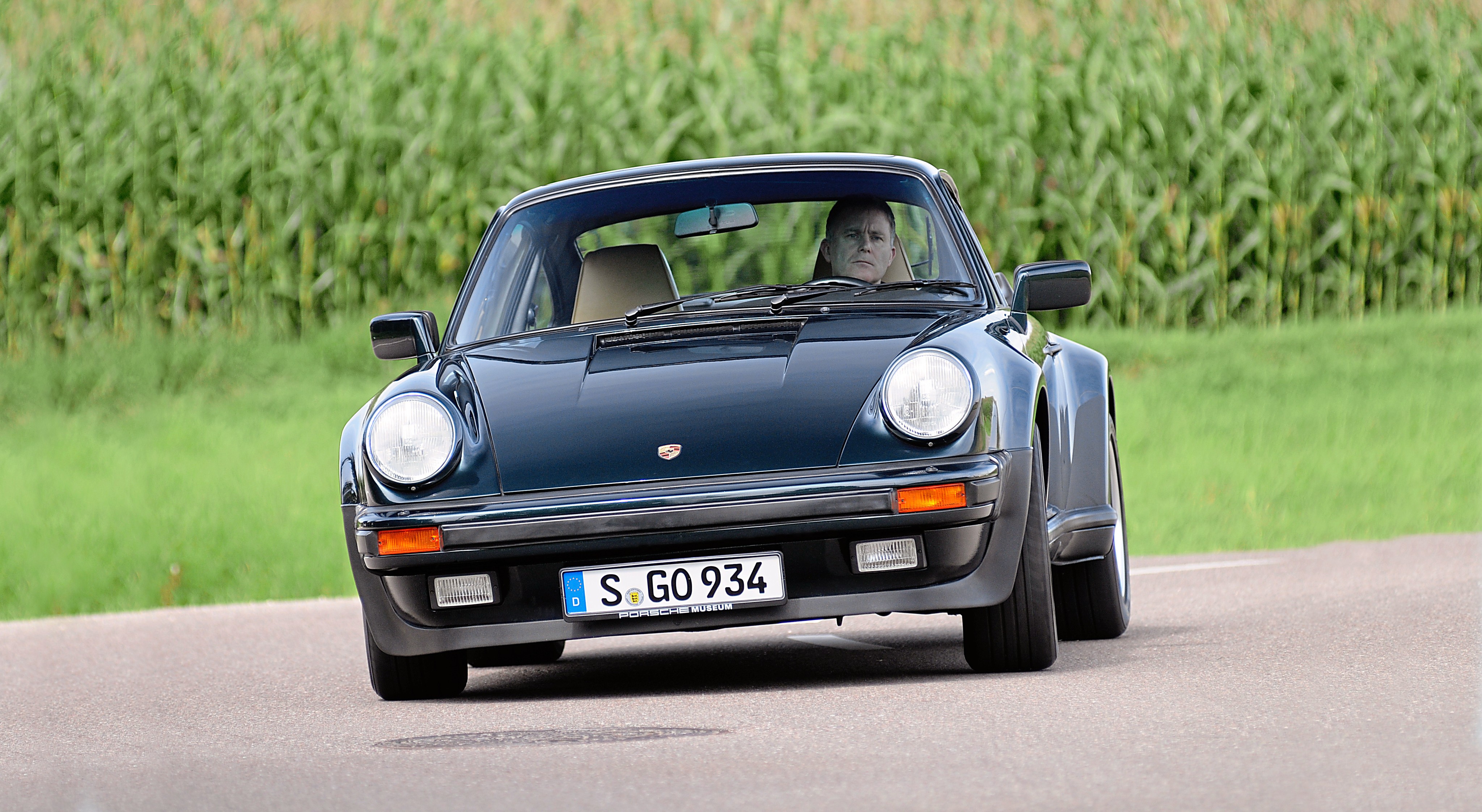 Porsche 911 Turbo photo 56