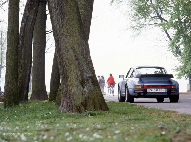 Porsche 911 Turbo photo 9