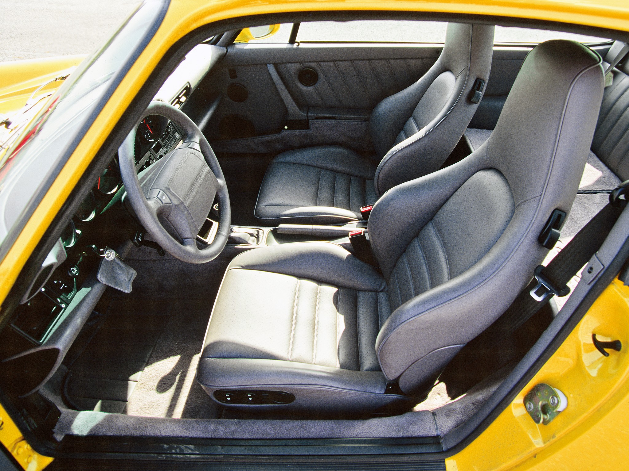 Porsche 911 Turbo photo 42