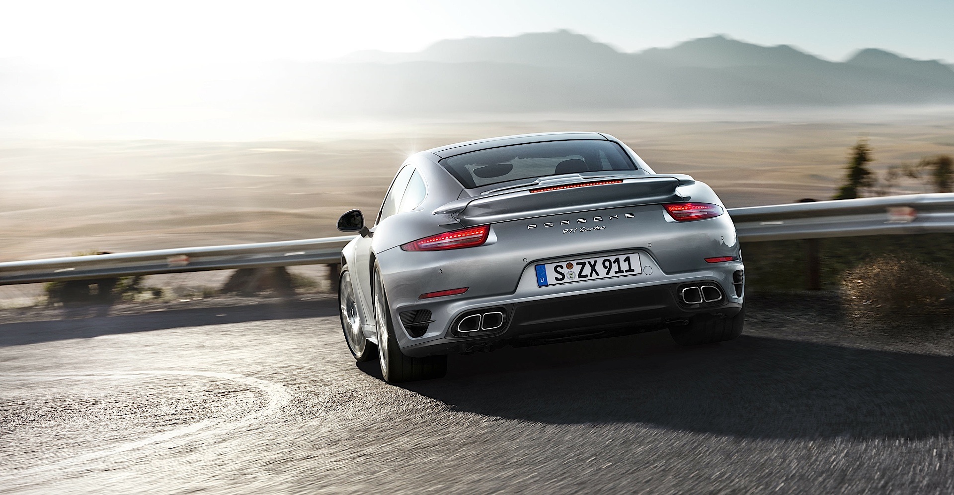 Porsche 911 Turbo photo 3