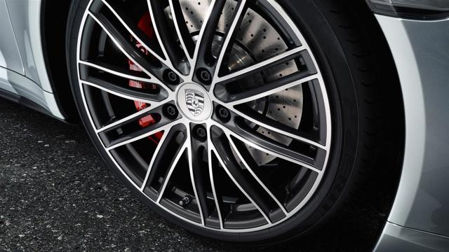 Porsche 911 Turbo photo 3