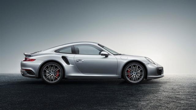 Porsche 911 Turbo photo 5