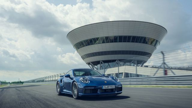 Porsche 911 Turbo photo 13