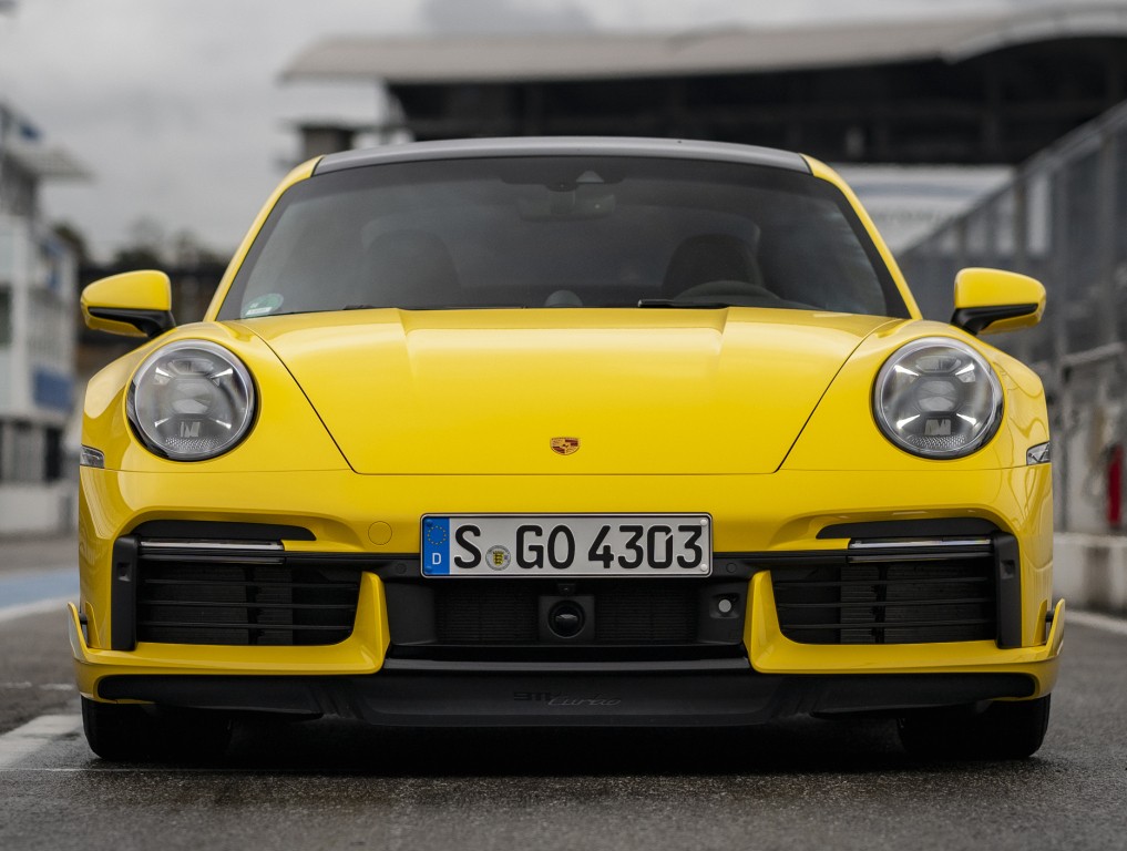 Porsche 911 Turbo photo 18