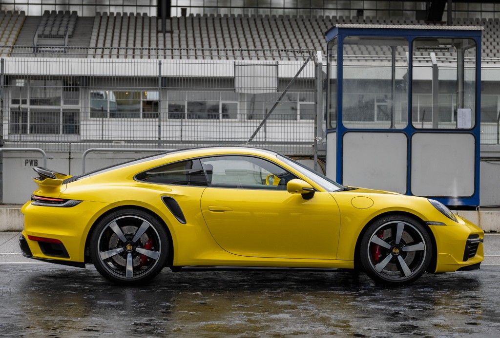 Porsche 911 Turbo photo 19