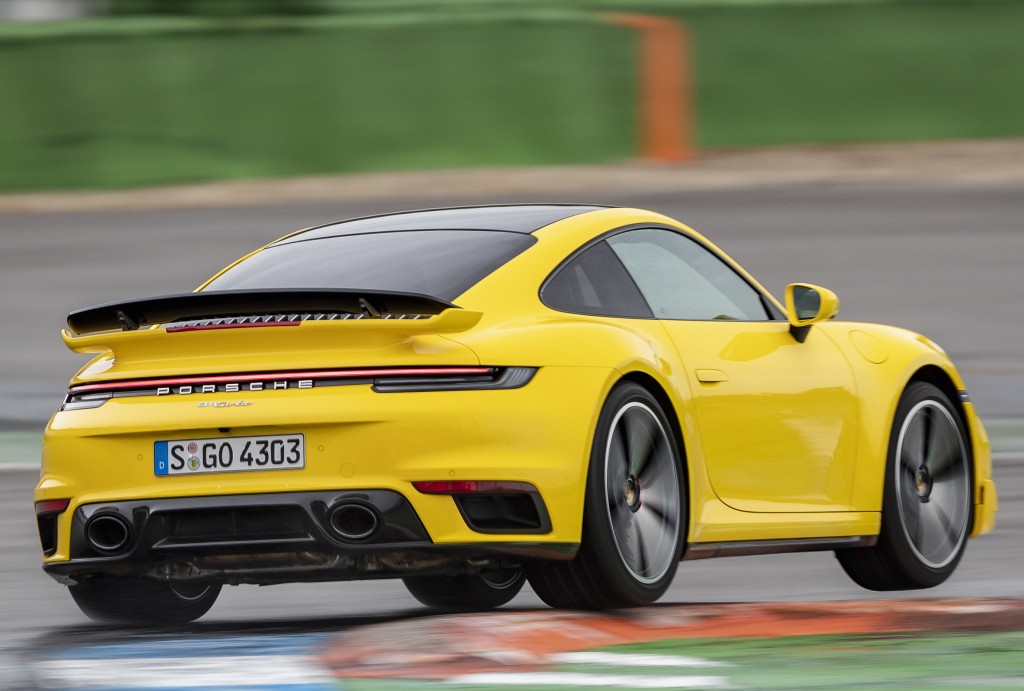 Porsche 911 Turbo photo 21