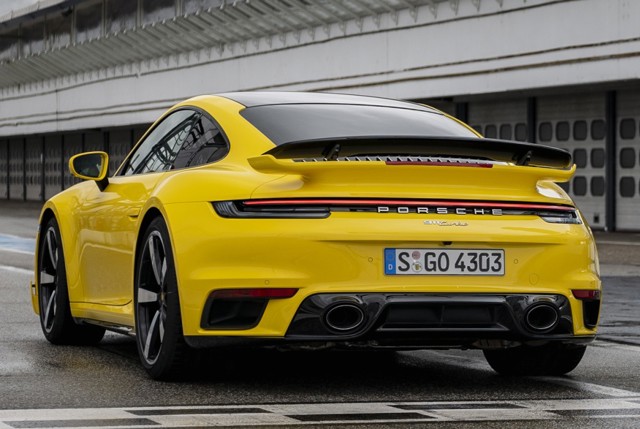 Porsche 911 Turbo photo 25