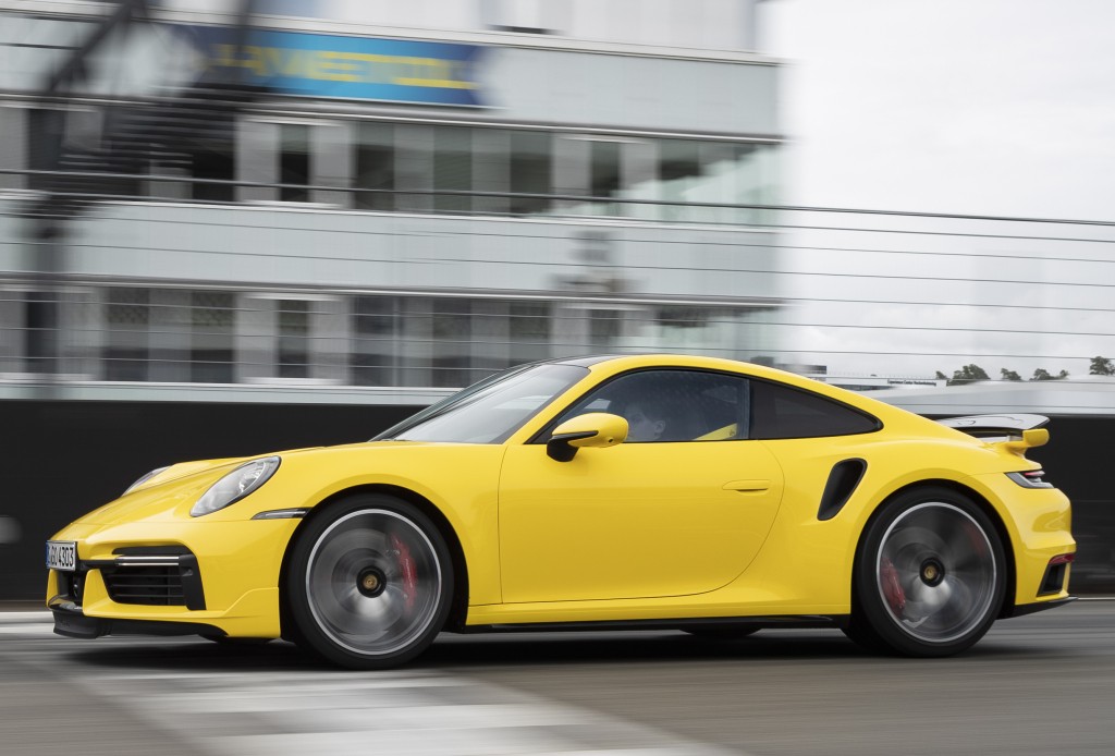 Porsche 911 Turbo photo 28