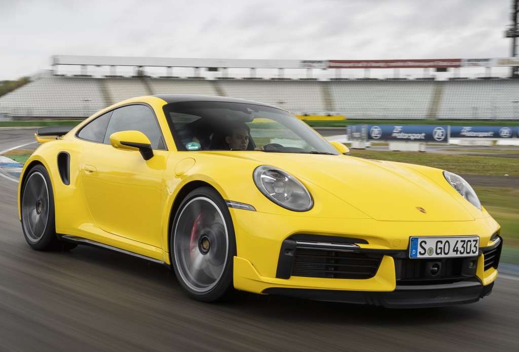 Porsche 911 Turbo photo 34