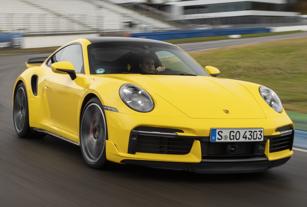 Porsche 911 Turbo photo 35