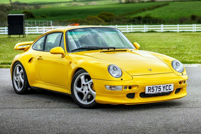 Porsche 911 Turbo photo 11