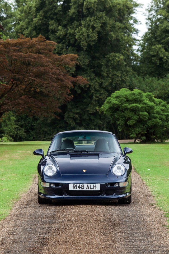Porsche 911 Turbo photo 14