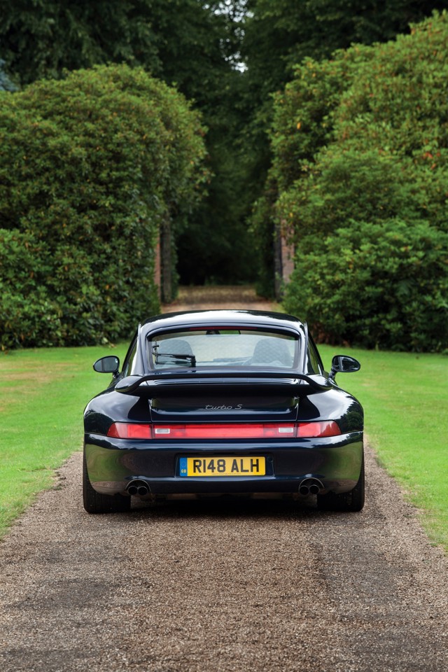 Porsche 911 Turbo photo 15