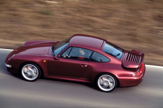 Porsche 911 Turbo photo 33