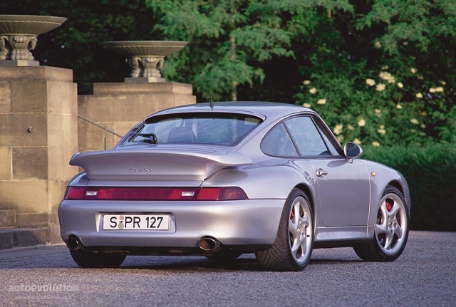 Porsche 911 Turbo photo 3