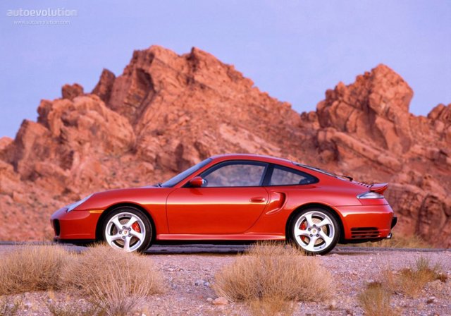 Porsche 911 Turbo photo 4