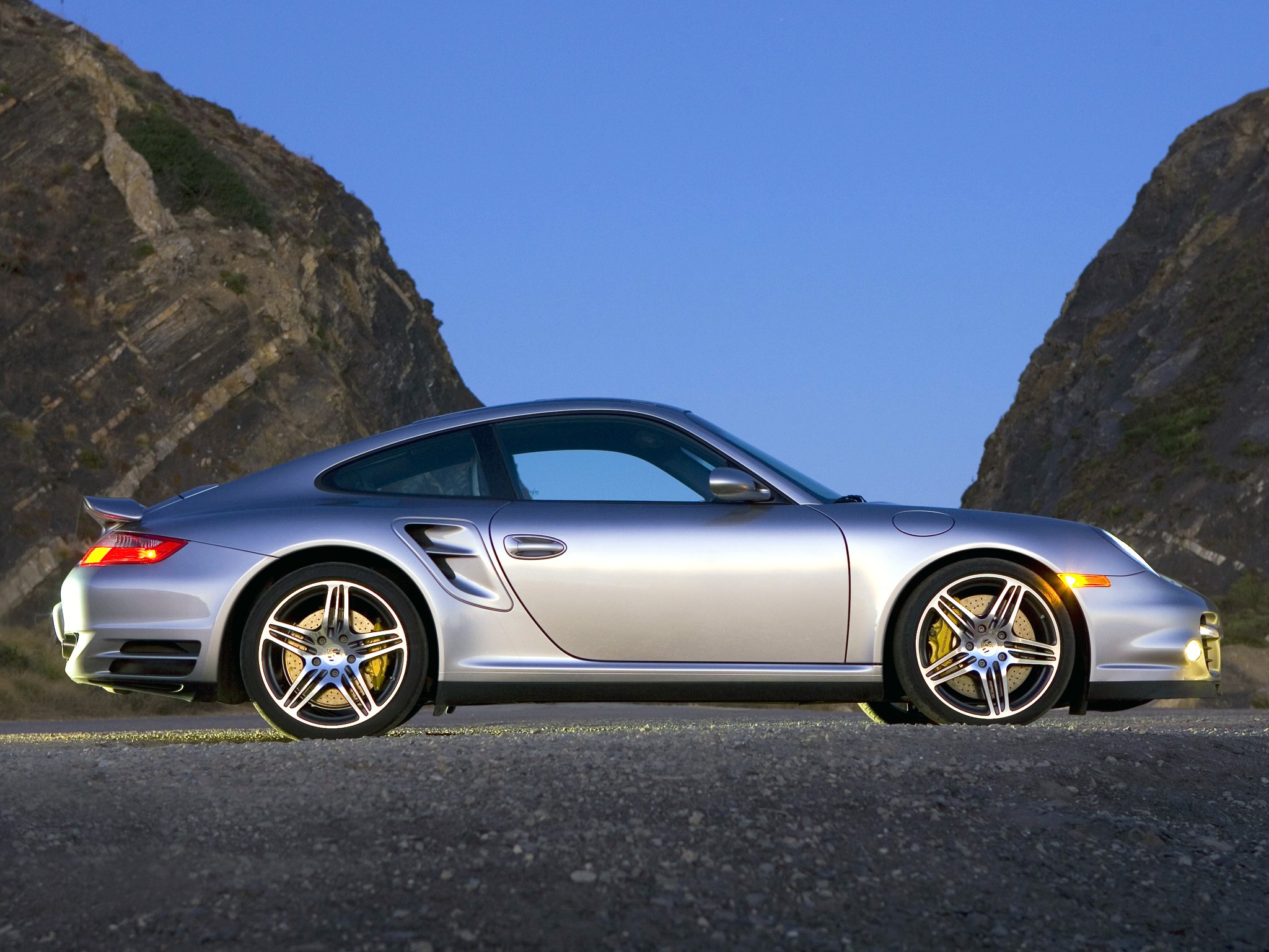 Porsche 911 Turbo photo 23