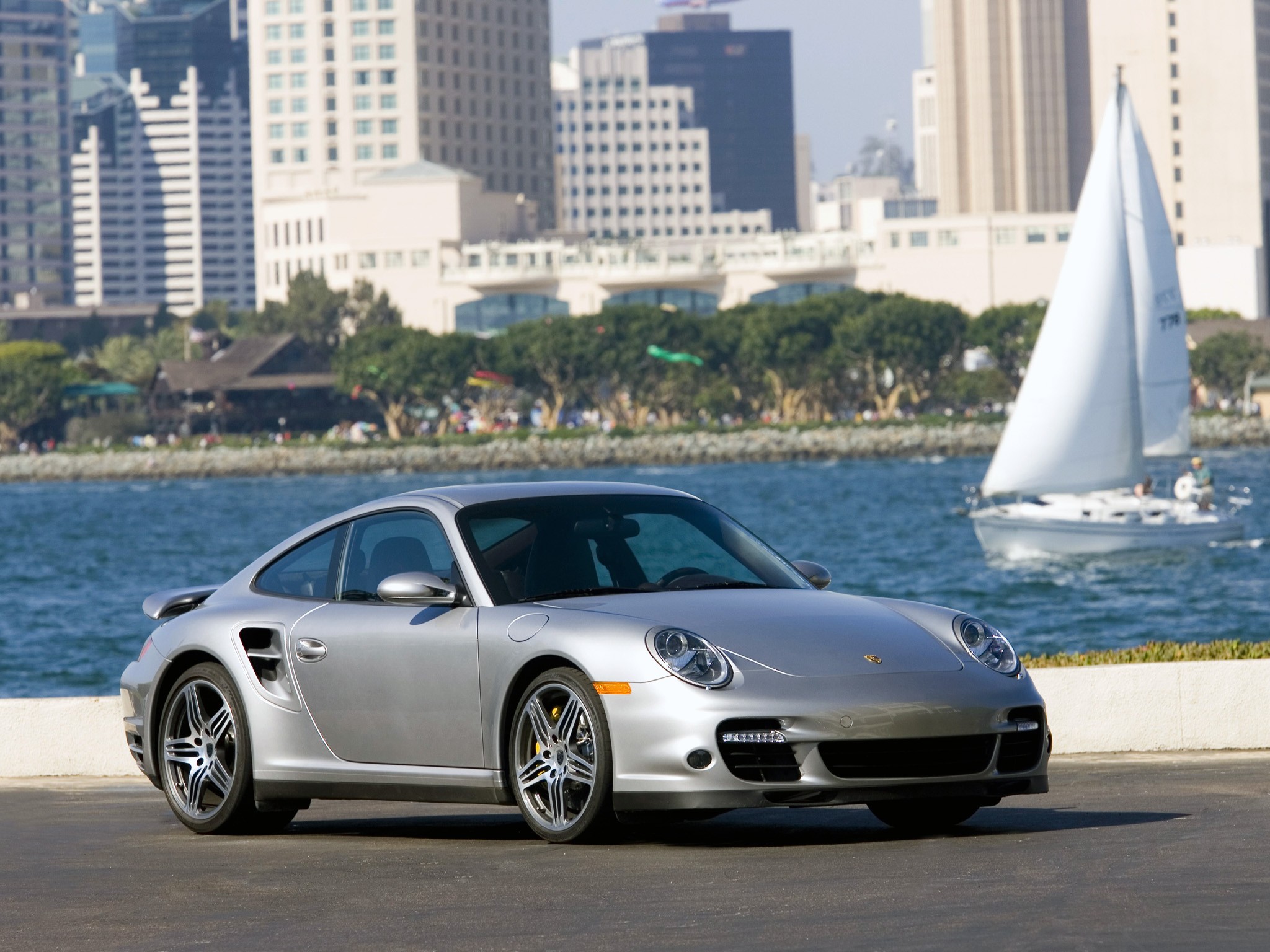 Porsche 911 Turbo photo 24